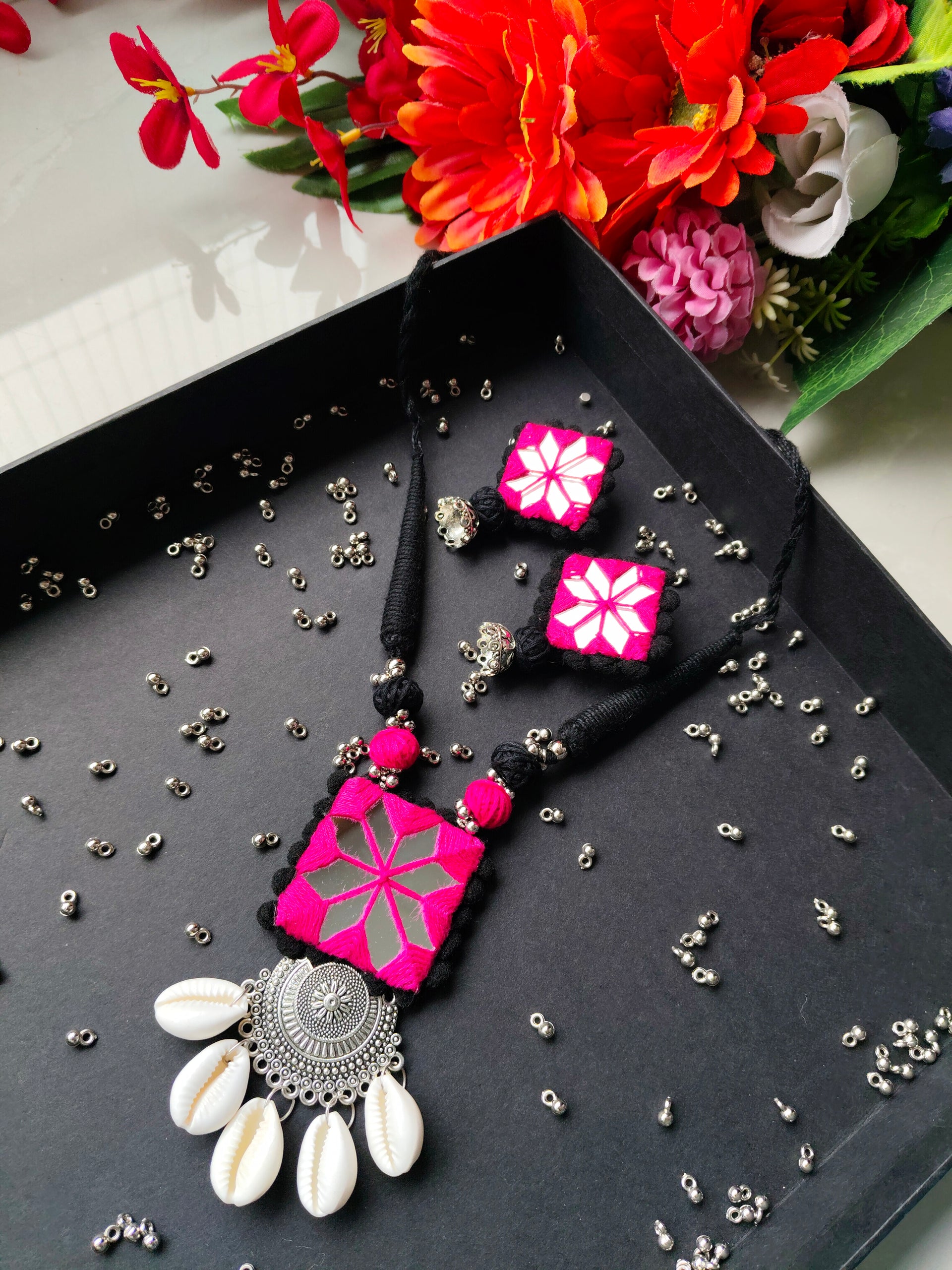 Pink Black Small Necklace Set